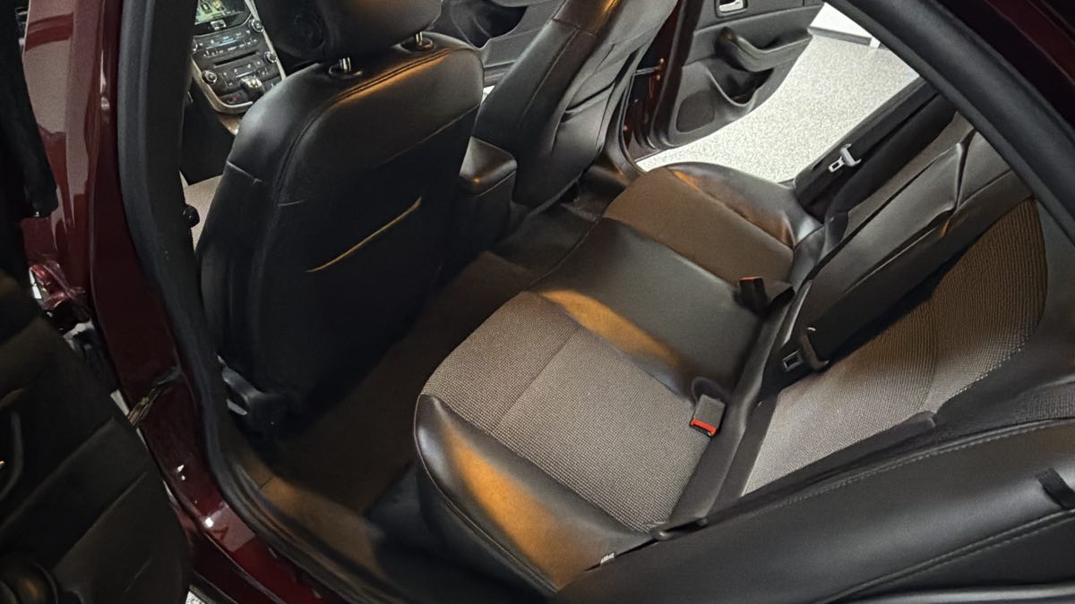 Photo 22 of this Chevrolet Malibu