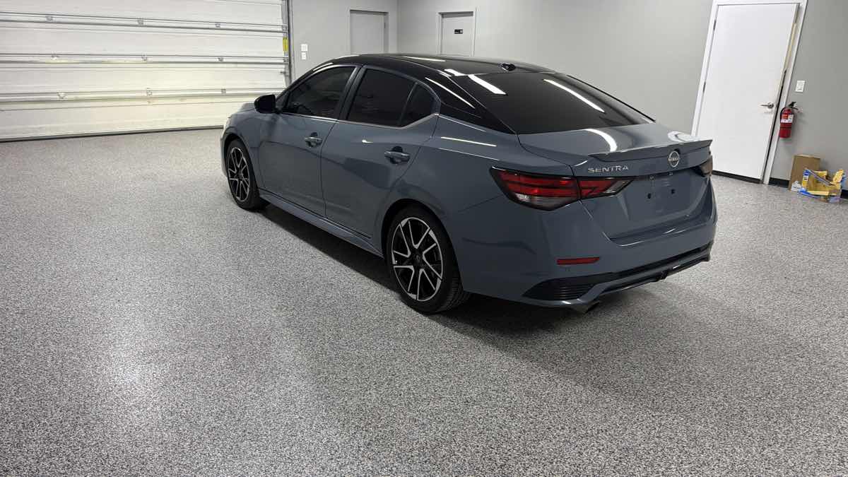 Photo 5 of this Nissan Sentra