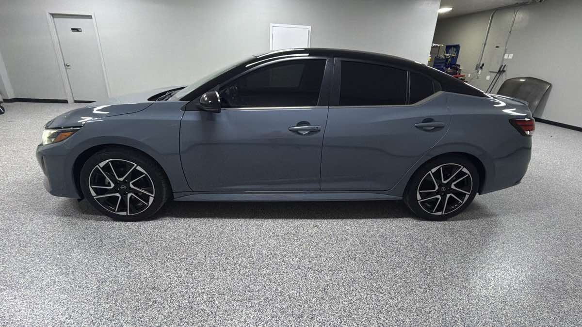 Photo 6 of this Nissan Sentra