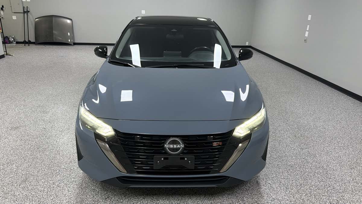 Photo 8 of this Nissan Sentra