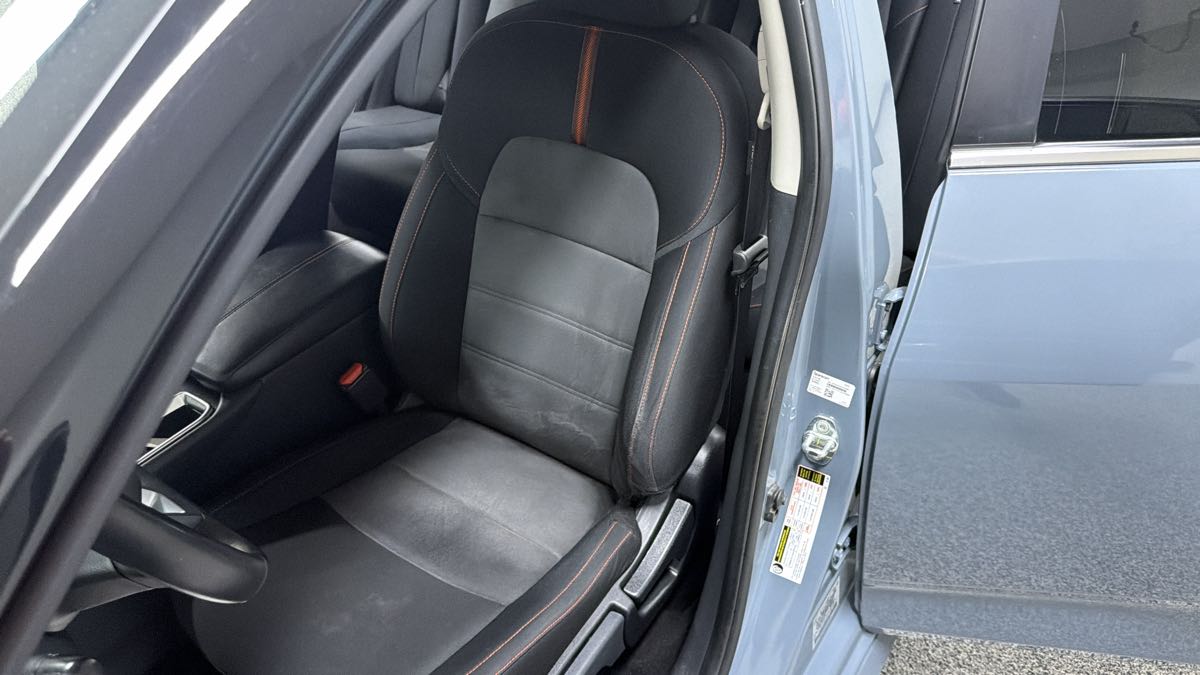 Photo 11 of this Nissan Sentra
