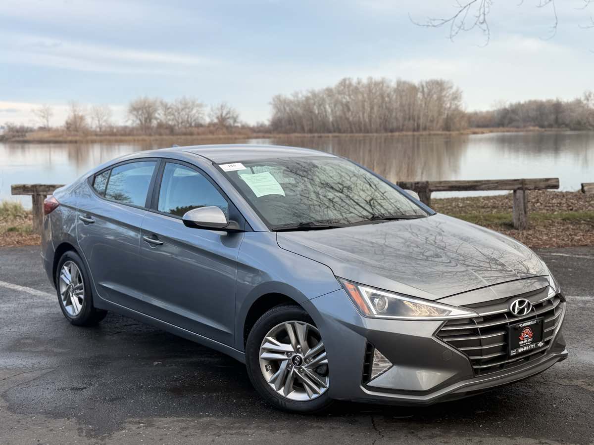 2019 Hyundai Elantra SEL FWD