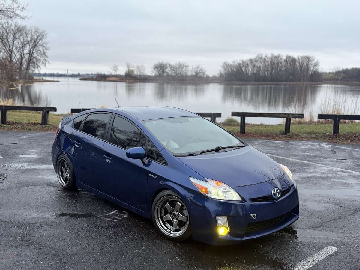 2010 Toyota Prius Three