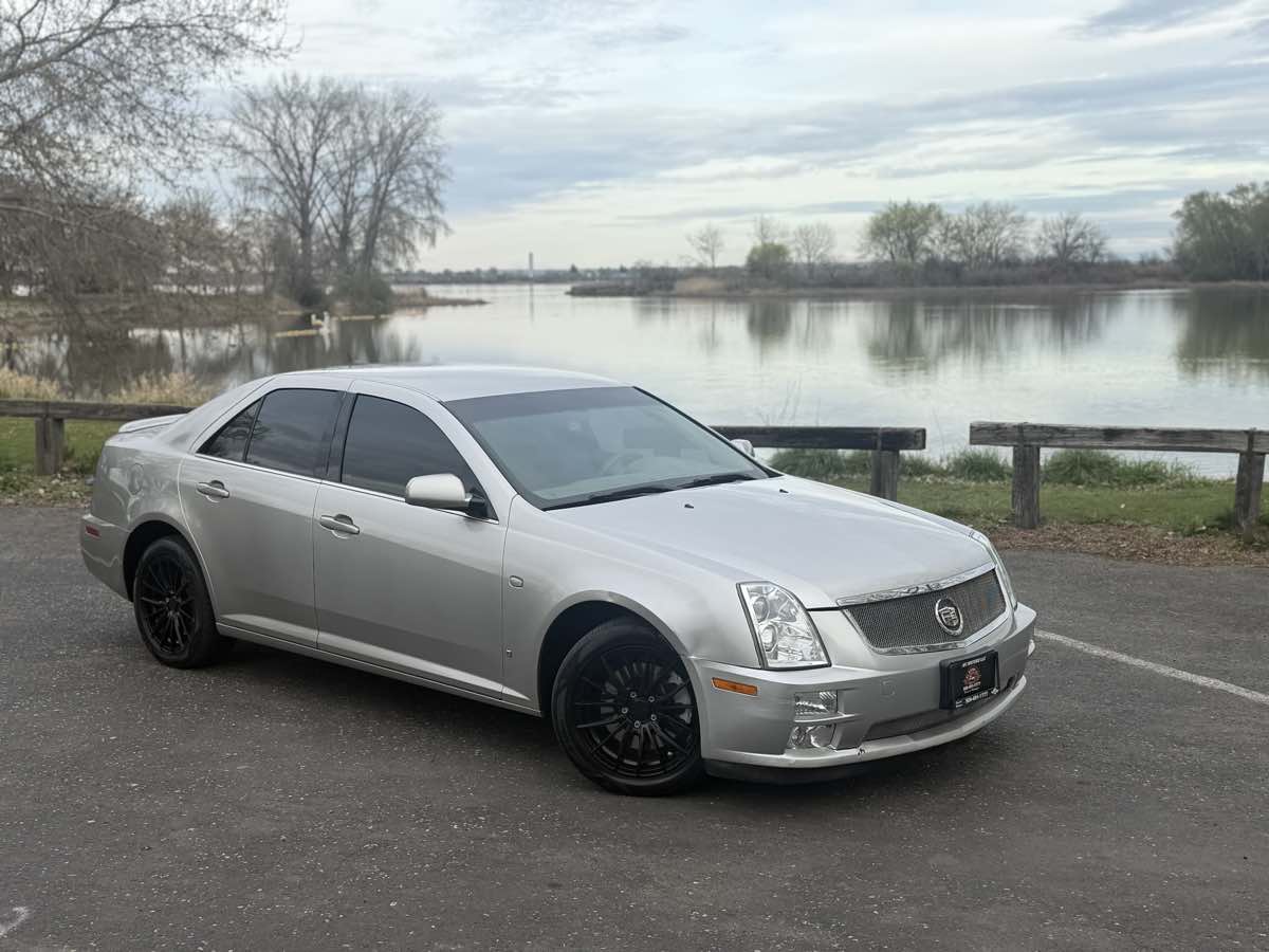 2007 Cadillac STS V6 AWD's photo