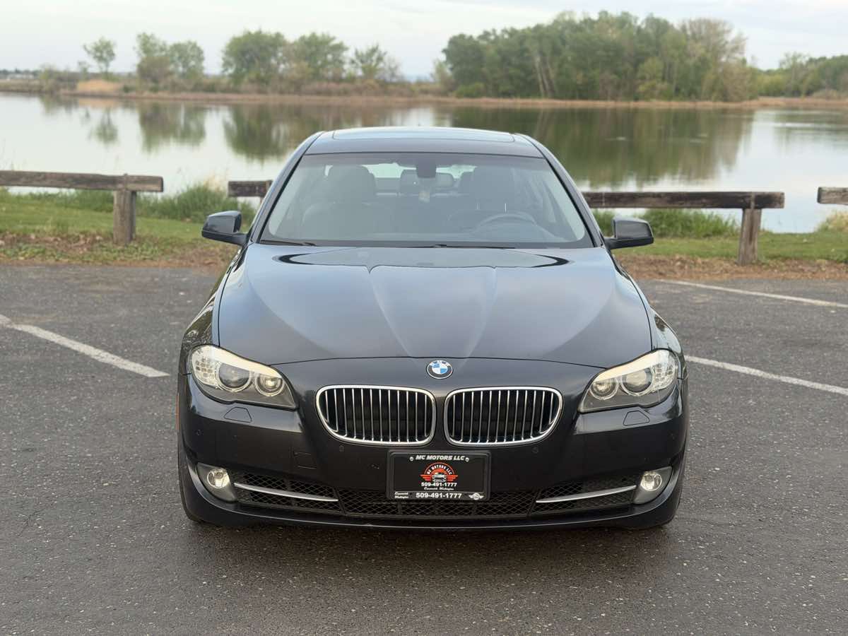 2013 BMW 5 Series 528i - Photo 4