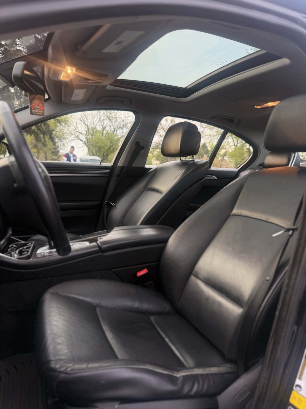 2013 BMW 5 Series 528i - Photo 8