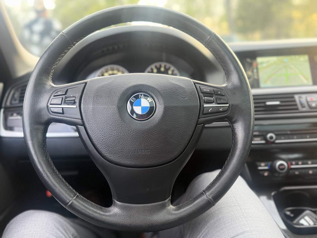 2013 BMW 5 Series 528i - Photo 9