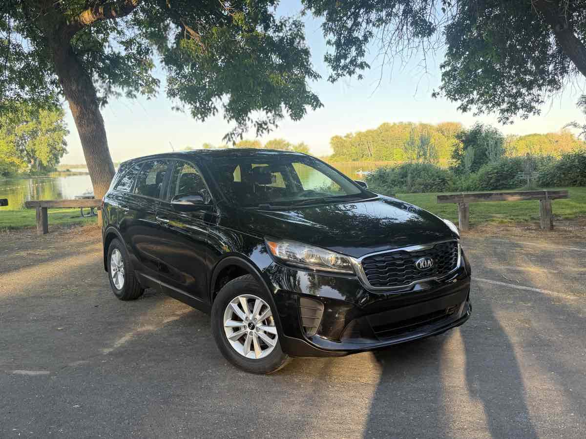 2019 Kia Sorento L AT's photo