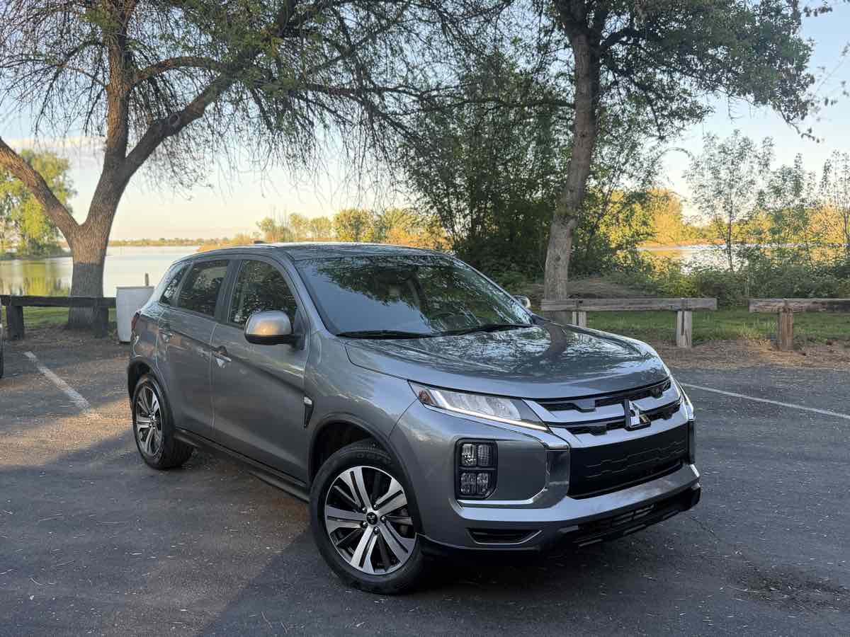 2022 Mitsubishi Outlander Sport 2.0 ES AWC CVT's photo