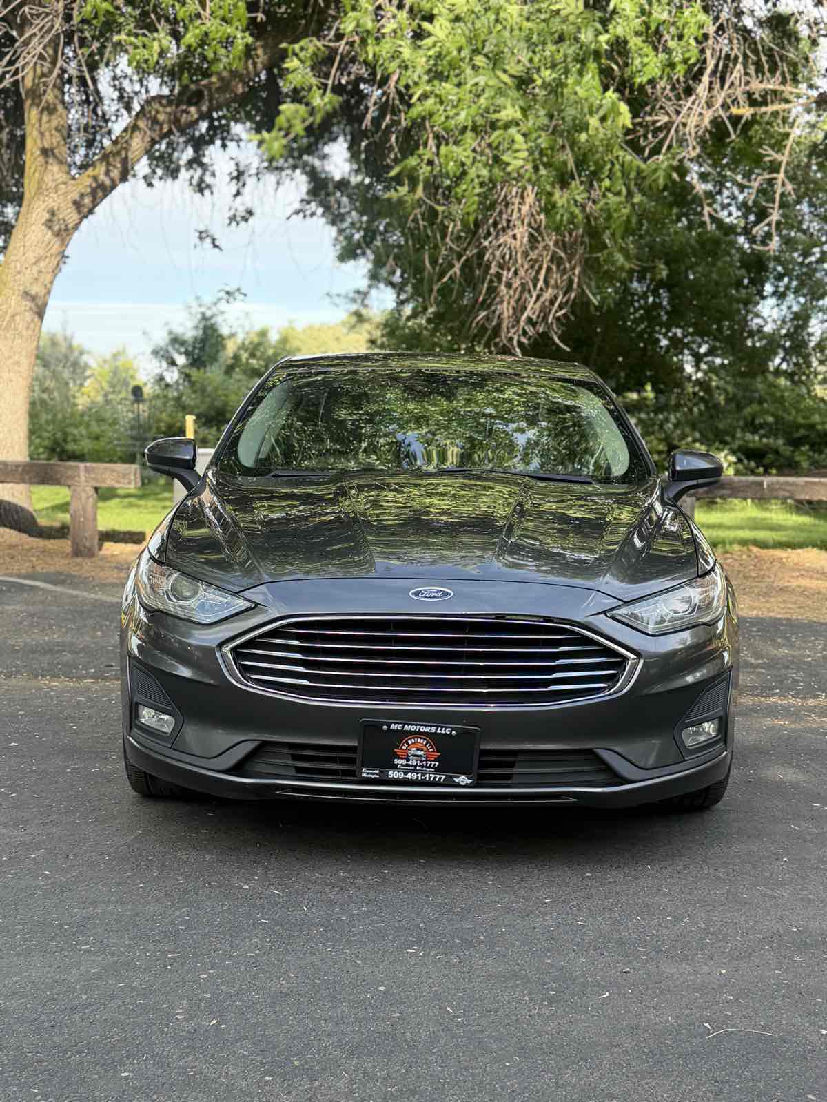 2019 Ford Fusion SE - Photo 4