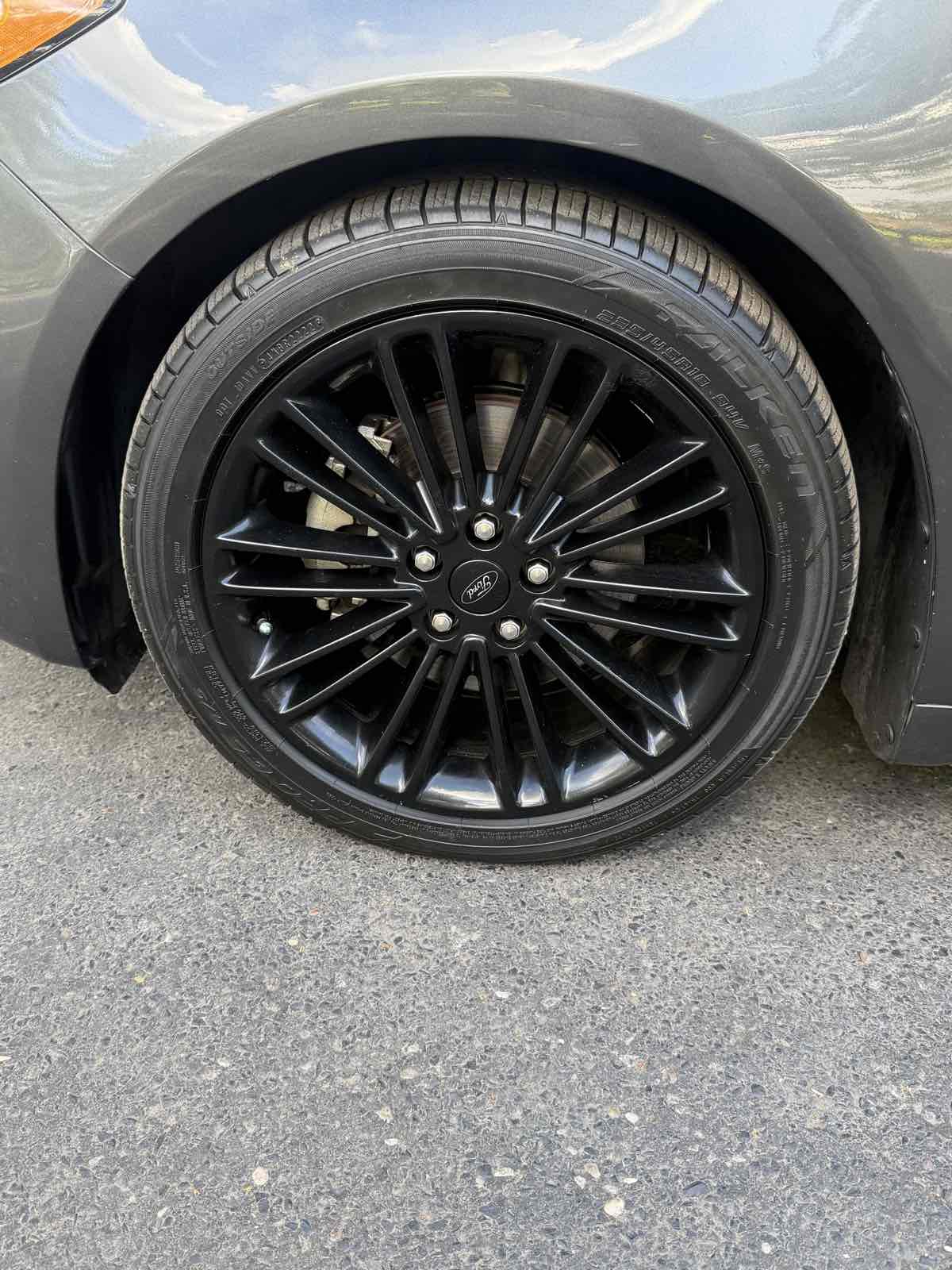 2019 Ford Fusion SE - Photo 6