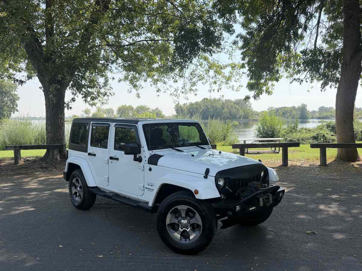 2018 Jeep Wrangler JK Unlimited Sahara