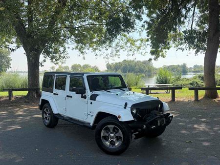 2018 Jeep Wrangler JK Unlimited Sahara