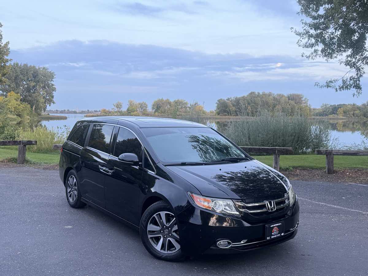2015 Honda Odyssey Touring