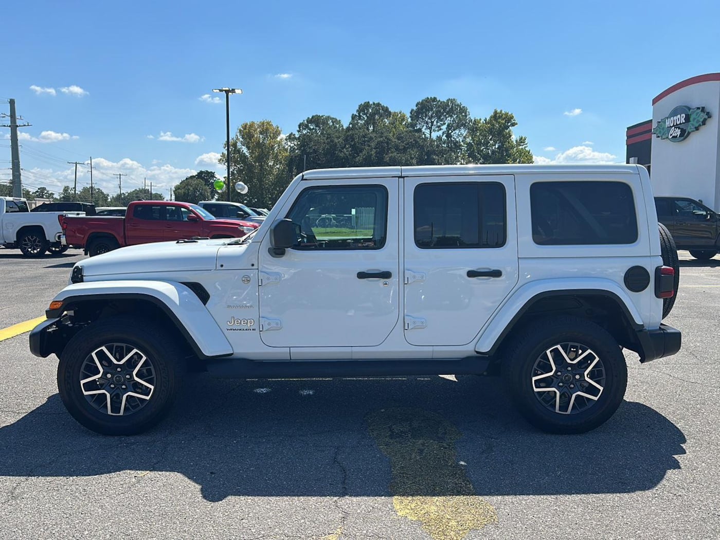 2024 Jeep Wrangler 4-Door Sahara - Photo 5