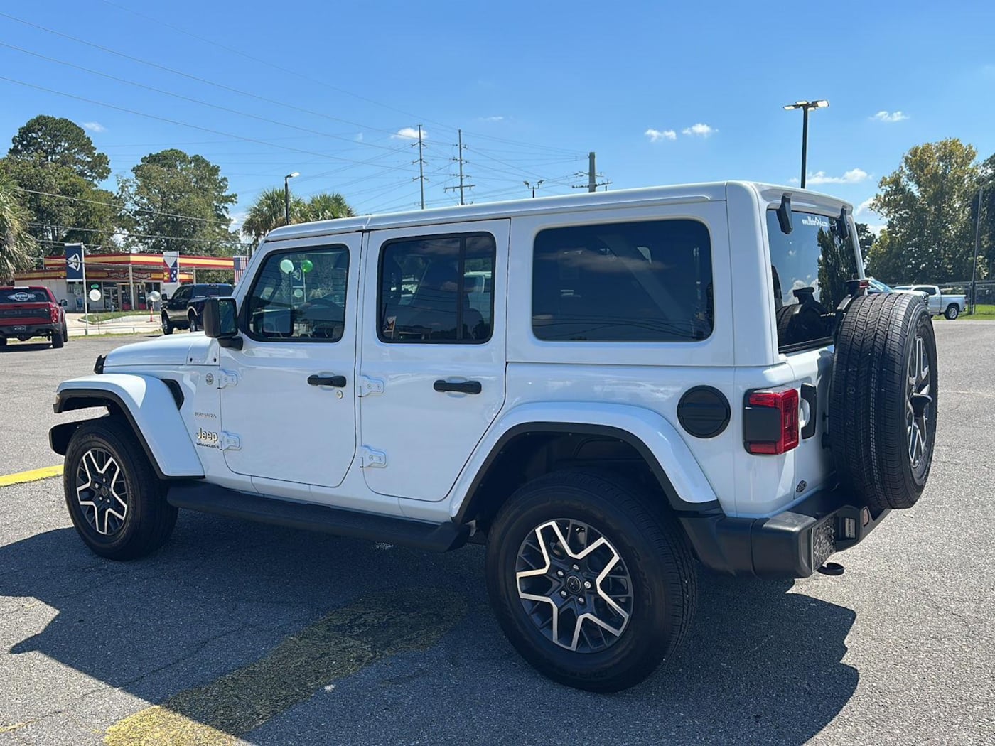 2024 Jeep Wrangler 4-Door Sahara - Photo 6