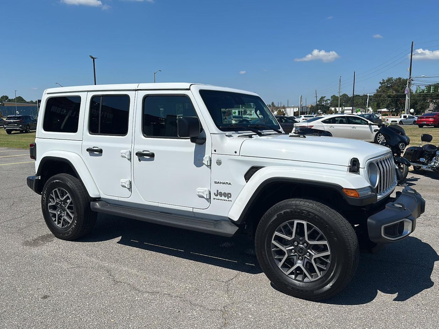 2024 Jeep Wrangler 4-Door Sahara - Photo 10