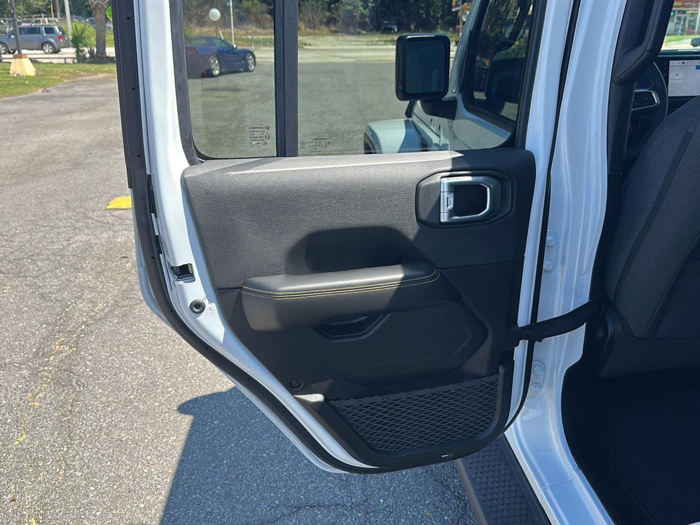 2024 Jeep Wrangler 4-Door Sahara - Photo 17