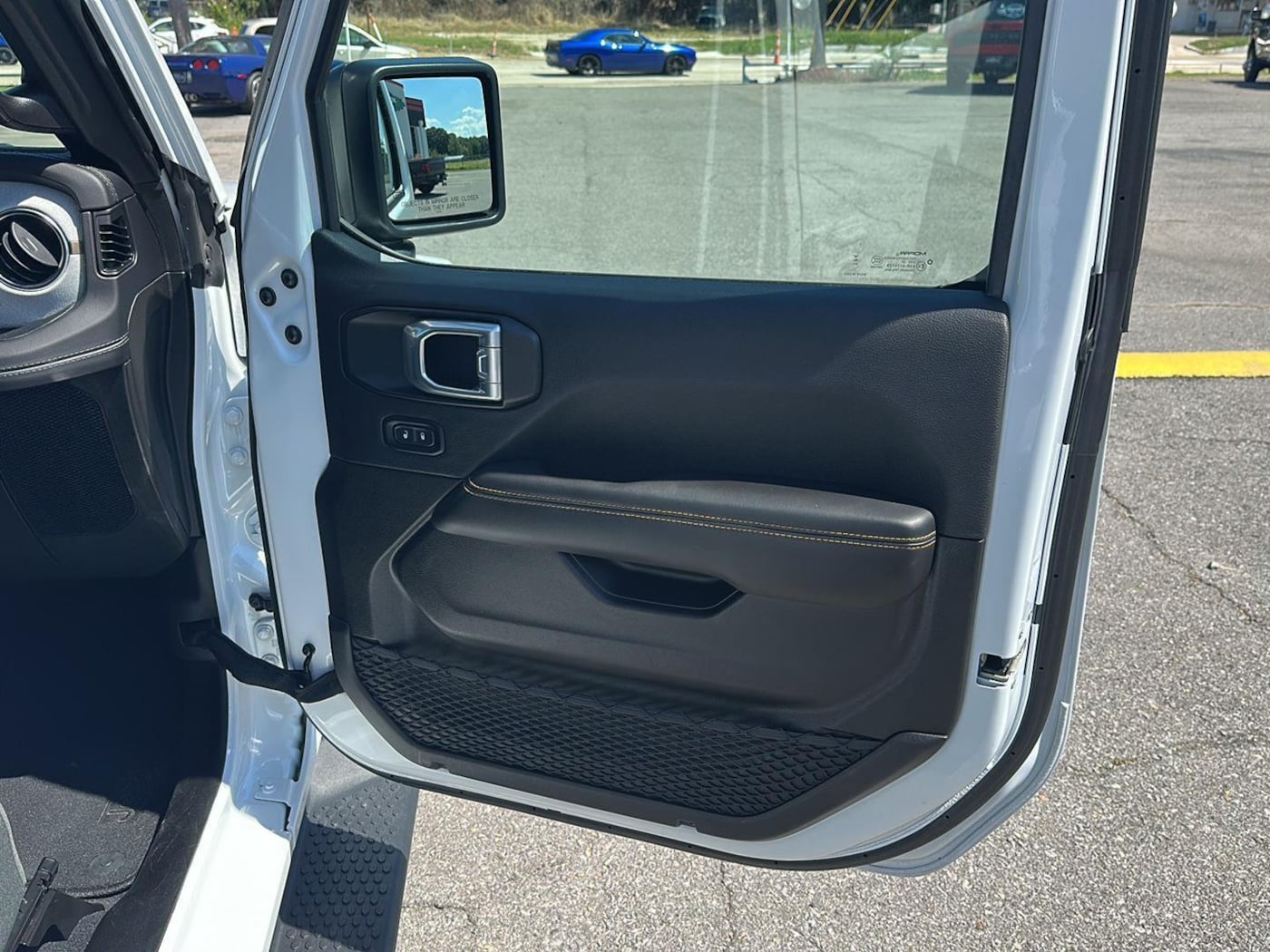 2024 Jeep Wrangler 4-Door Sahara - Photo 21