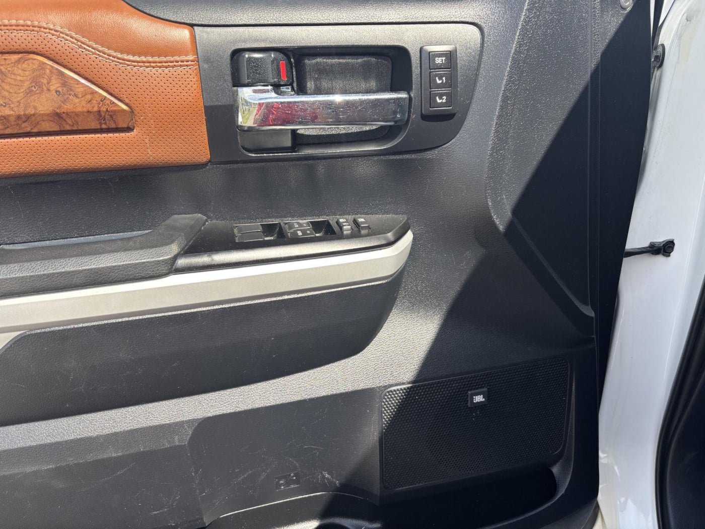2018 Toyota Tundra Platinum - Photo 18