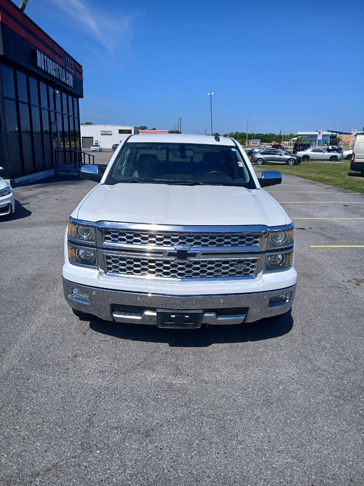 2015 Chevrolet Silverado 1500 LTZ - Photo 15
