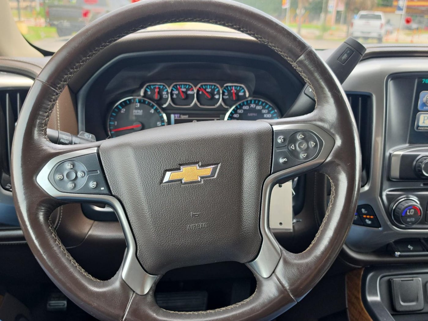 2015 Chevrolet Silverado 1500 LTZ - Photo 26