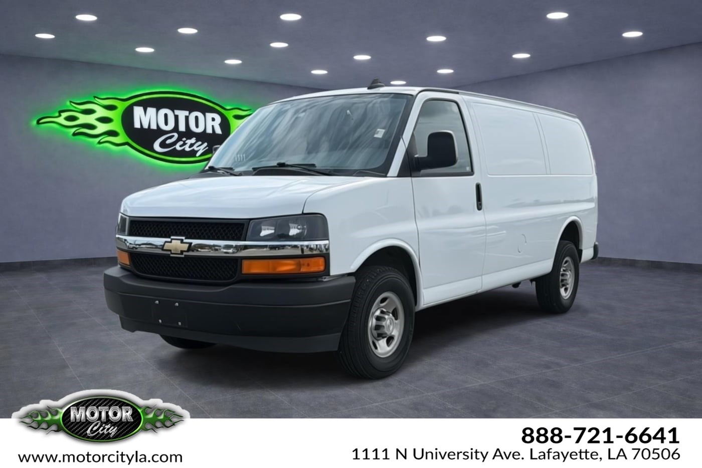 2023 Chevrolet Express 2500 Work Van HD's photo
