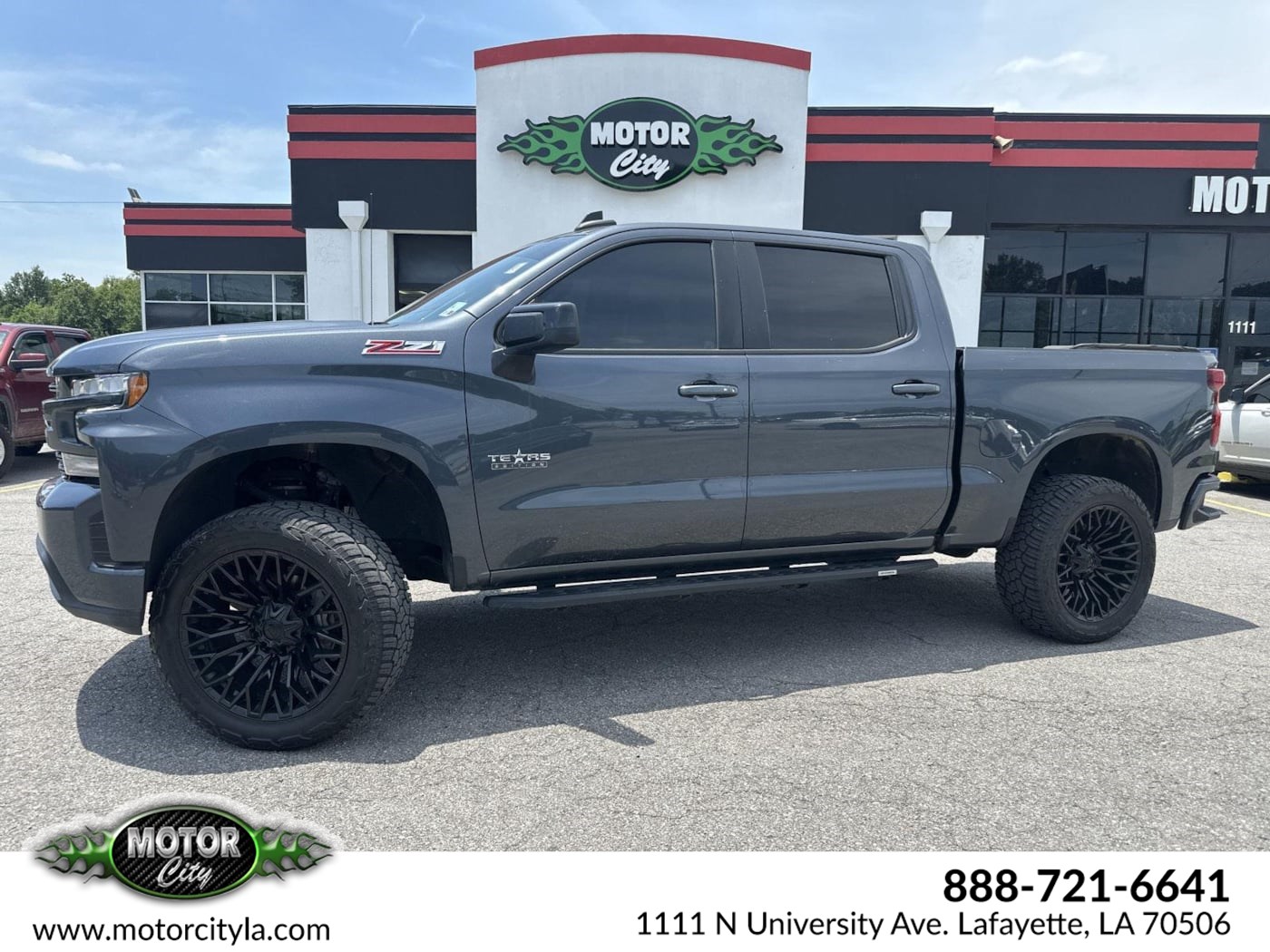 2021 Chevrolet Silverado 1500 RST 4X4 Crew Cab Short Box's photo