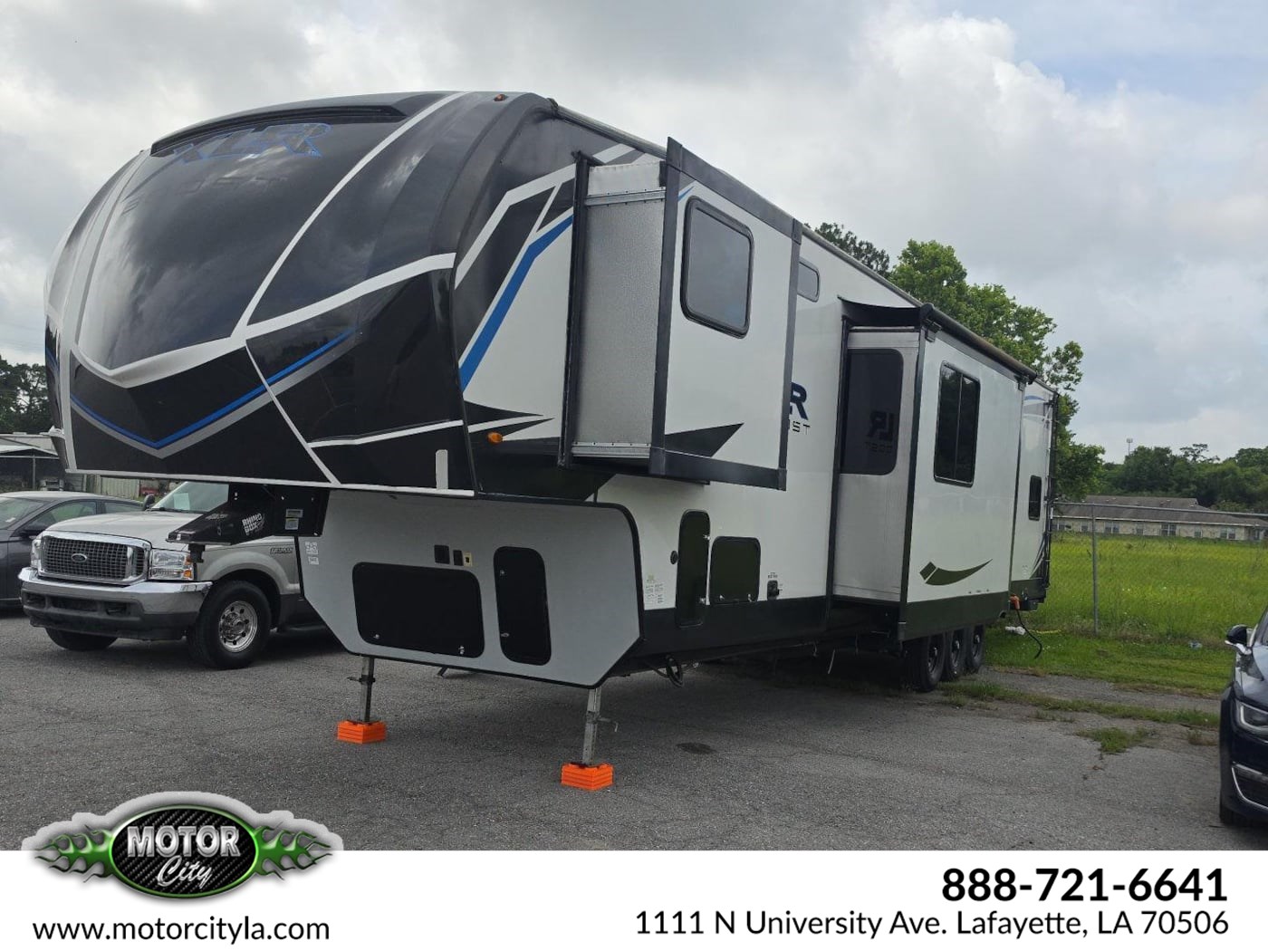 2022 Forest River XLR	TOY HAULER