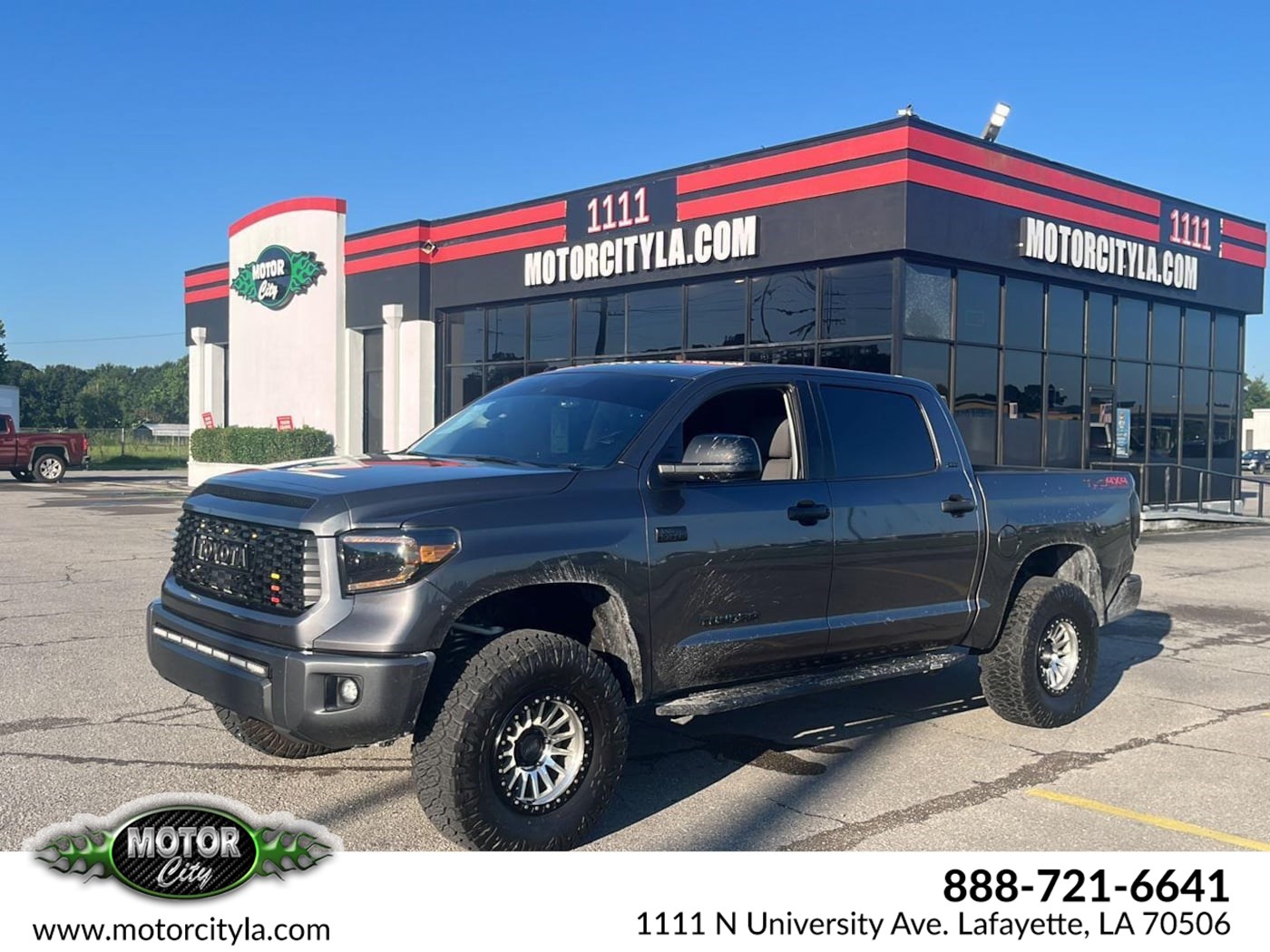 2019 Toyota Tundra SR5 5.7L 4WD FFV Crew Max Short Bed's photo