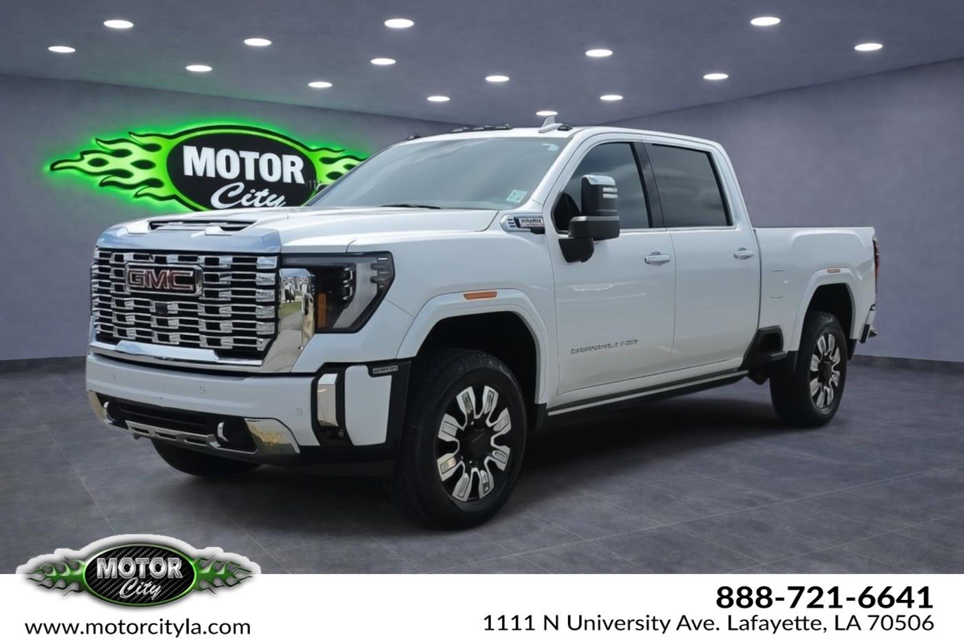 2024 GMC Sierra 4WD Crew Cab Standard Box Denali's photo