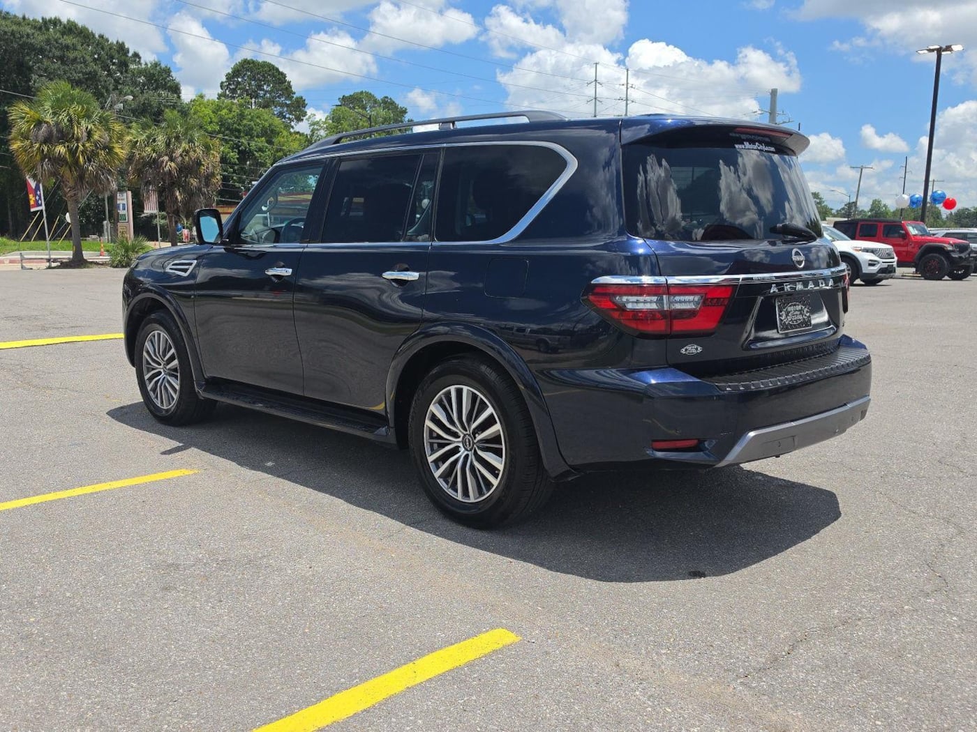 2023 Nissan Armada SL - Photo 4