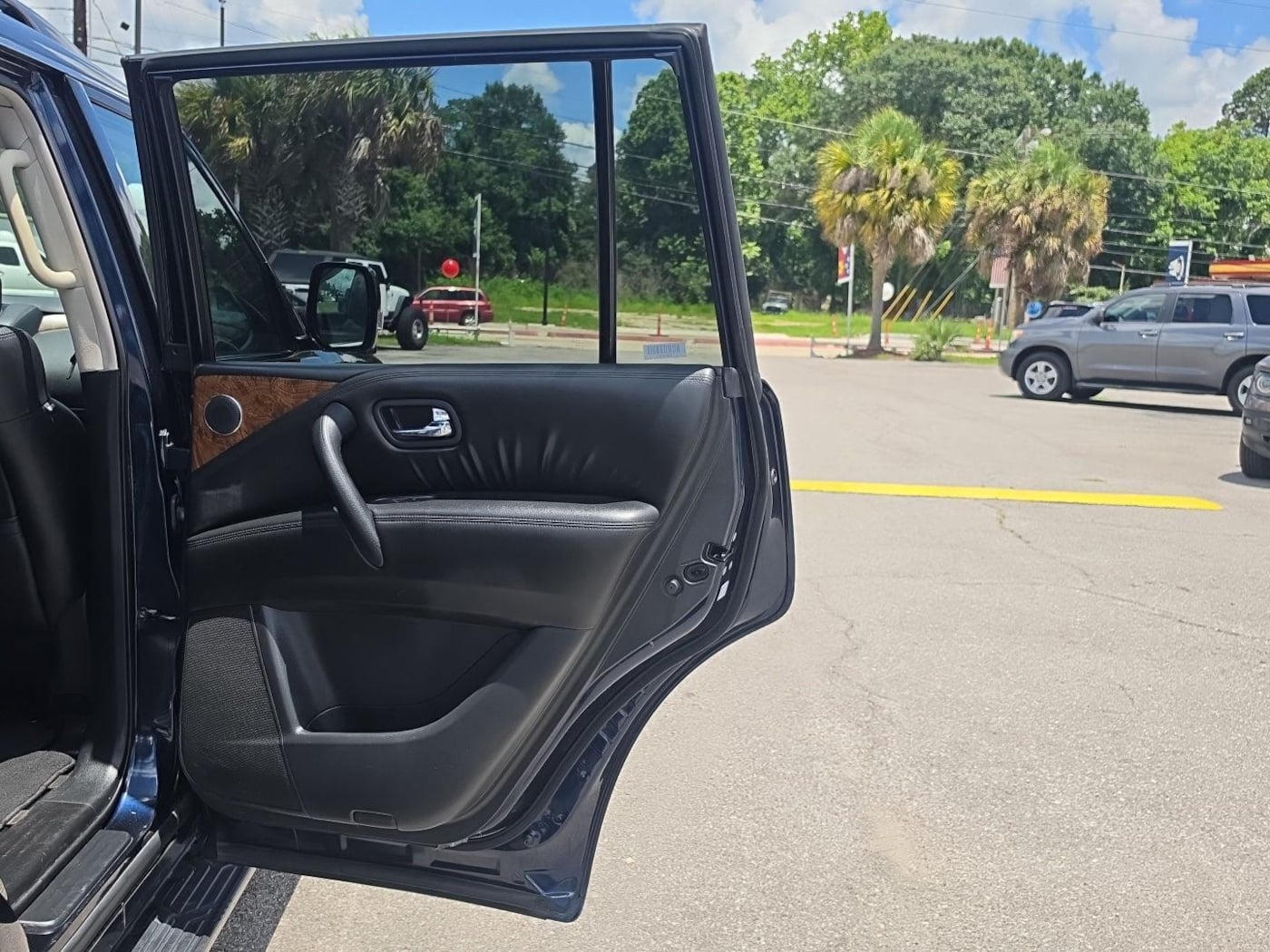2023 Nissan Armada SL - Photo 20