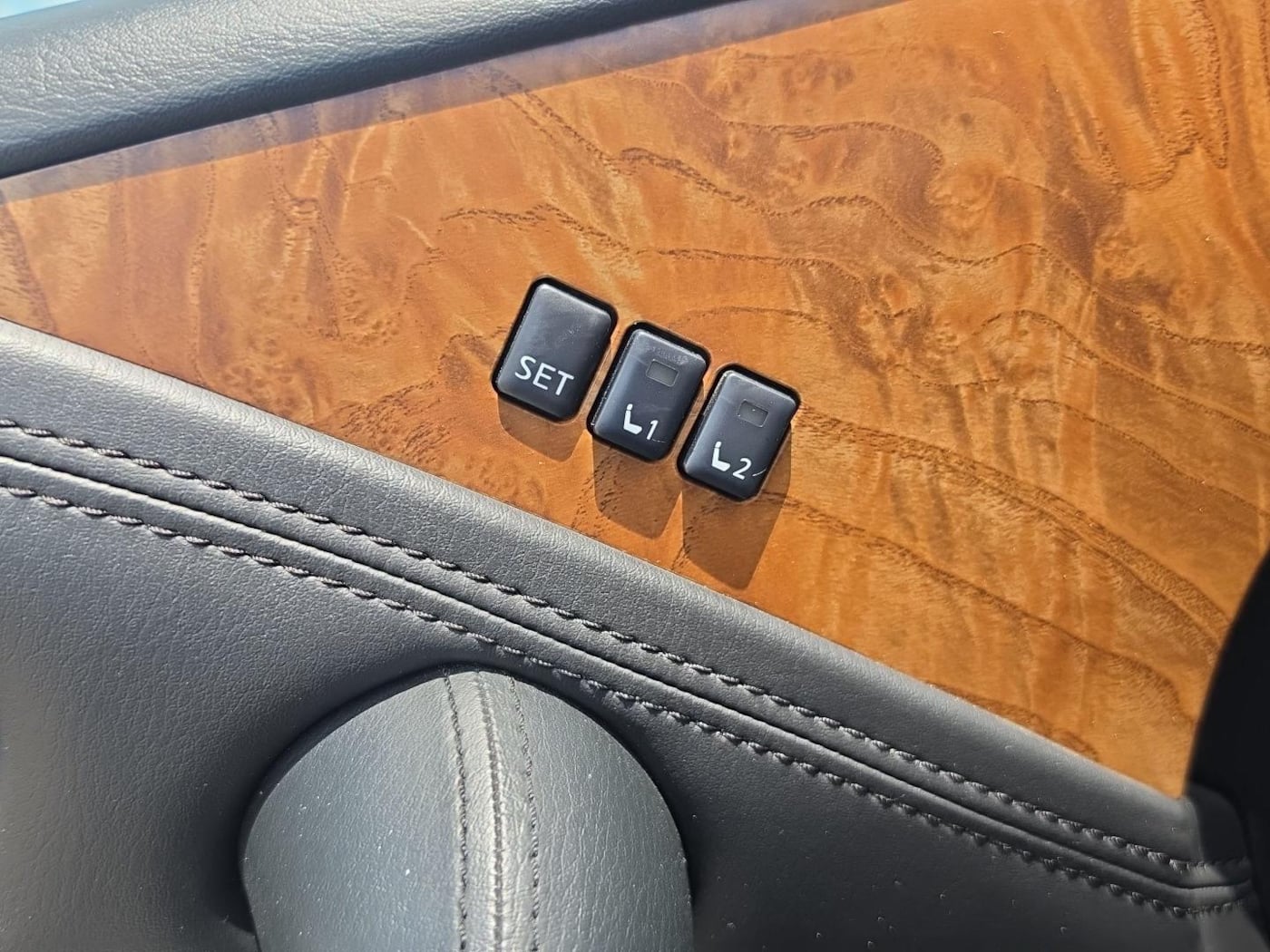 2023 Nissan Armada SL - Photo 28