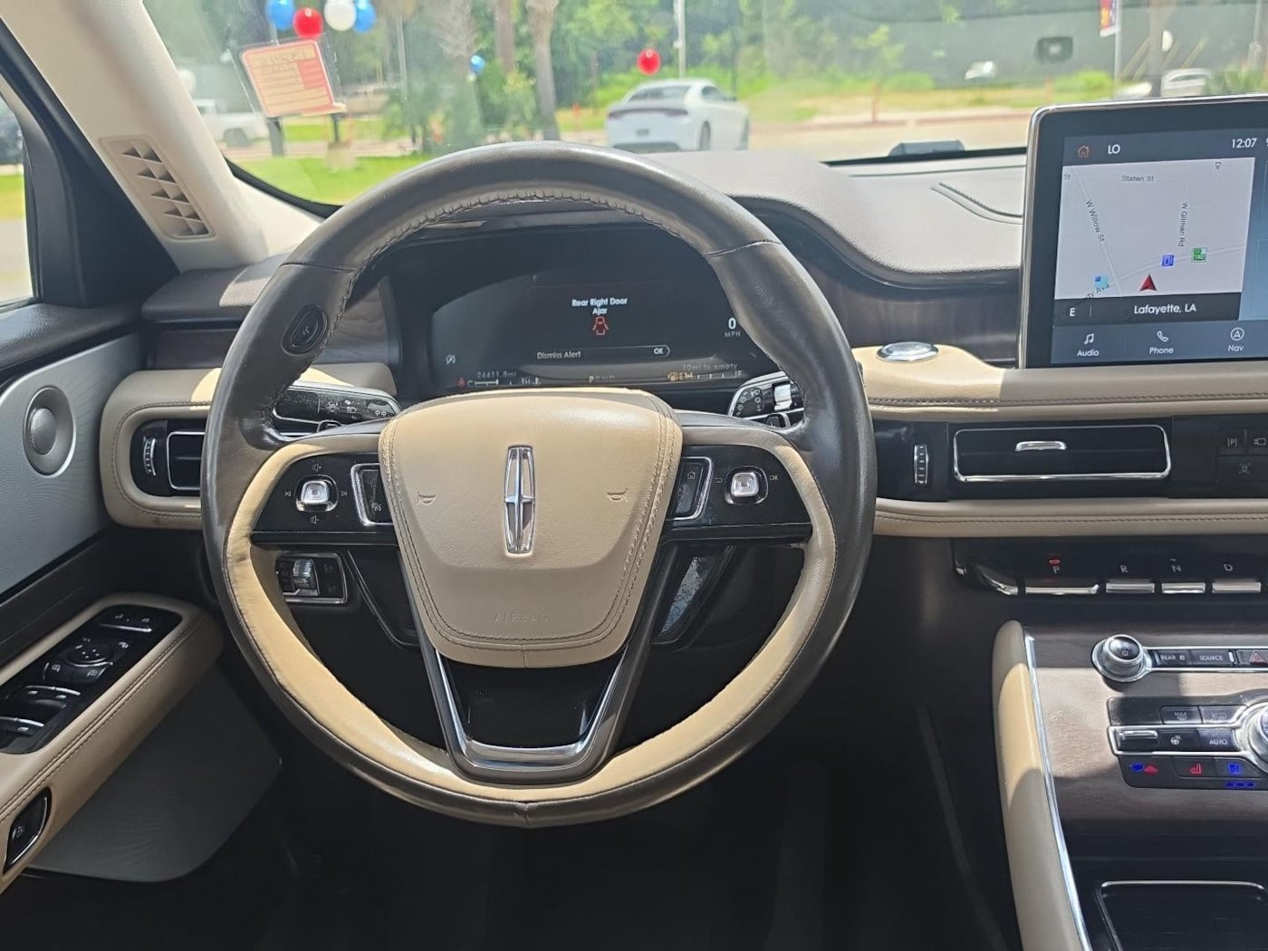 Photo 27 of this Lincoln Aviator