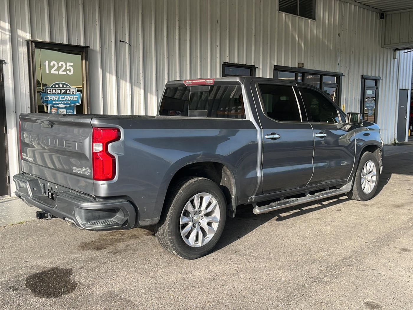 2019 Chevrolet Silverado 1500 High Country - Photo 3