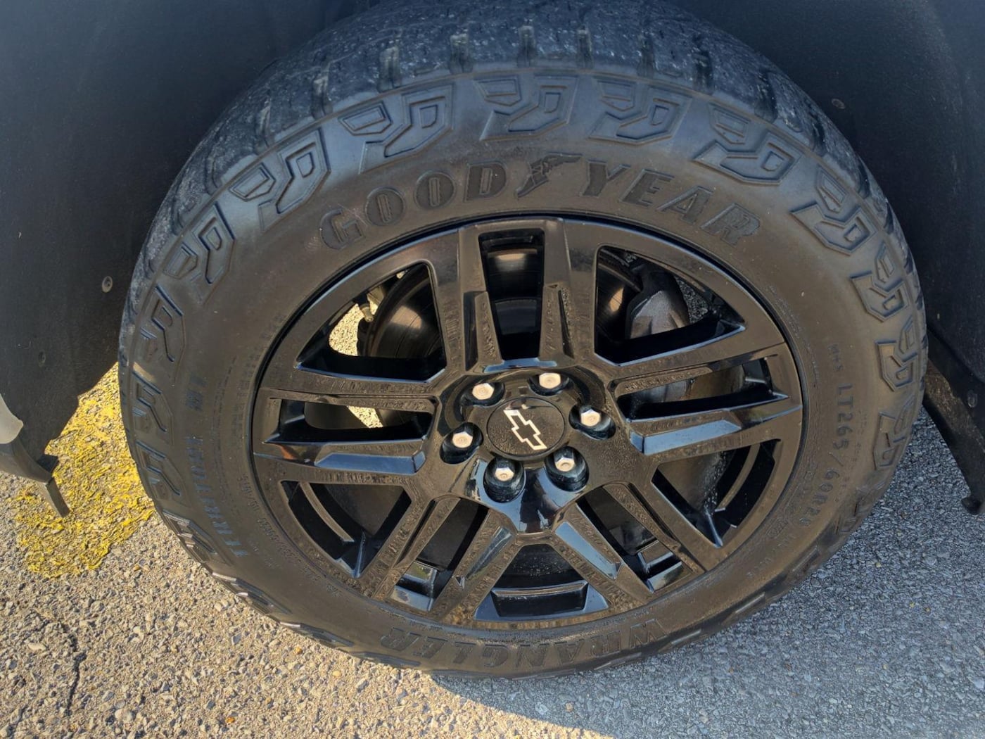 Photo 9 of this Chevrolet Silverado 1500