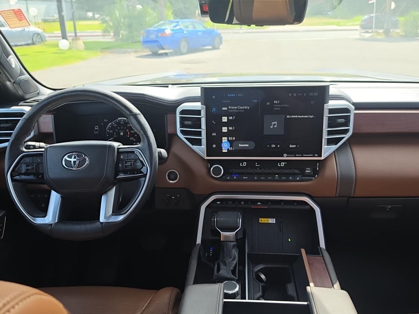 Photo 27 of this Toyota Tundra 2WD