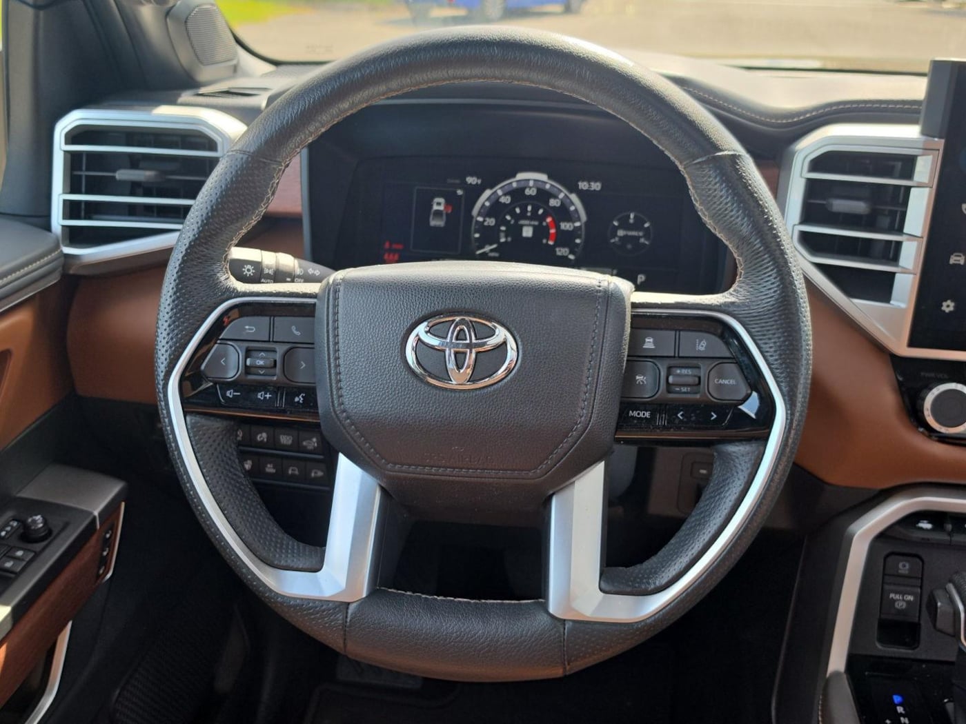 Photo 29 of this Toyota Tundra 2WD