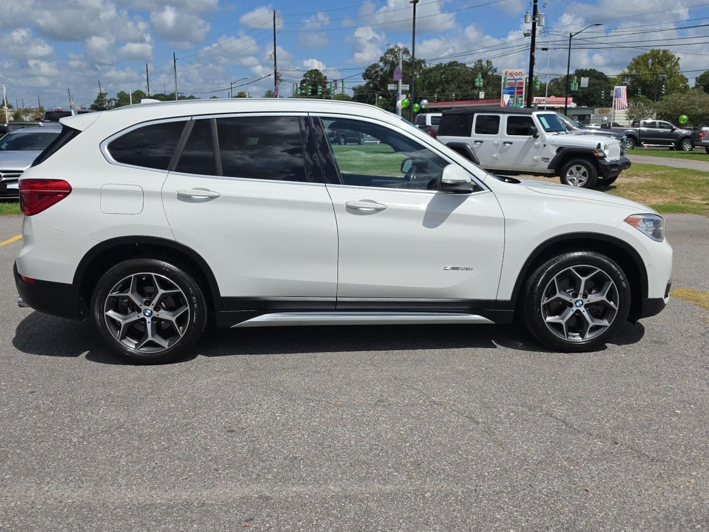 Photo 8 of this BMW X1