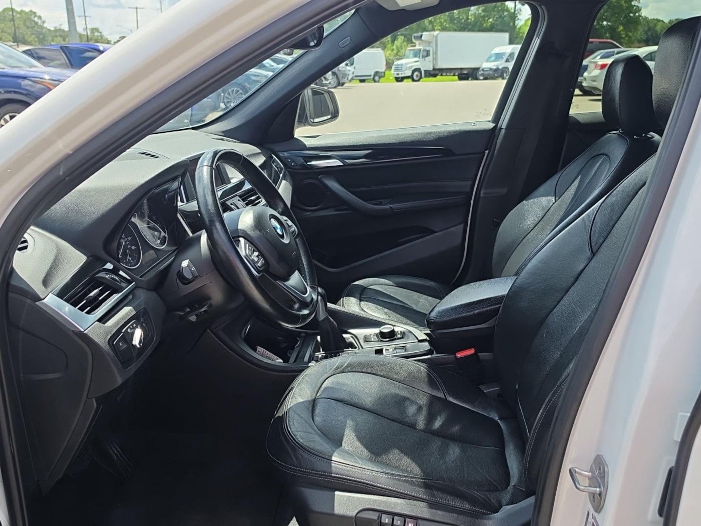 Photo 16 of this BMW X1