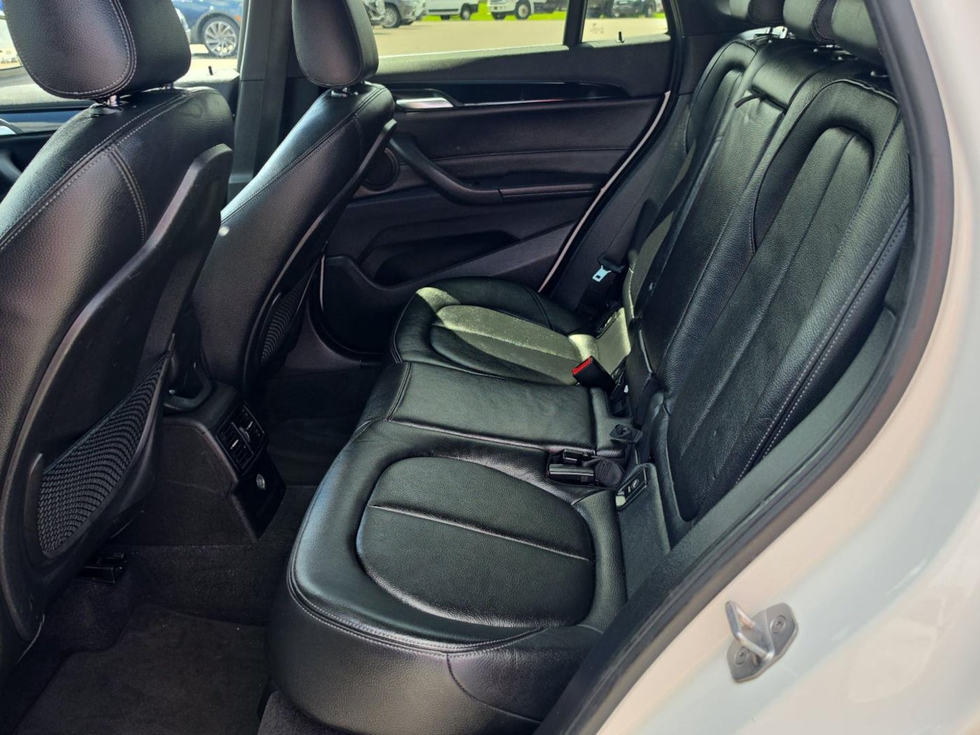 Photo 18 of this BMW X1