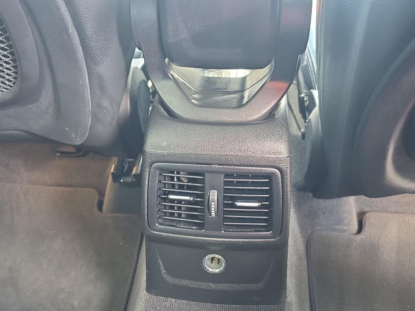 Photo 26 of this BMW X1