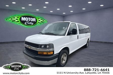 2018 Chevrolet Express Passenger LT