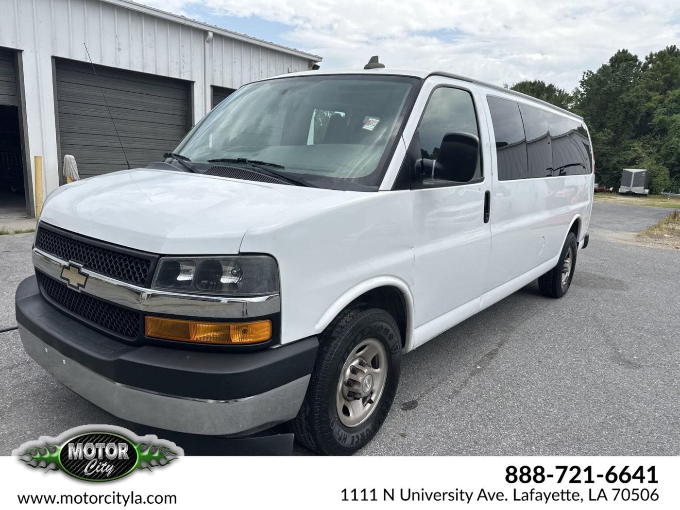 2018 Chevrolet Express Passenger LT