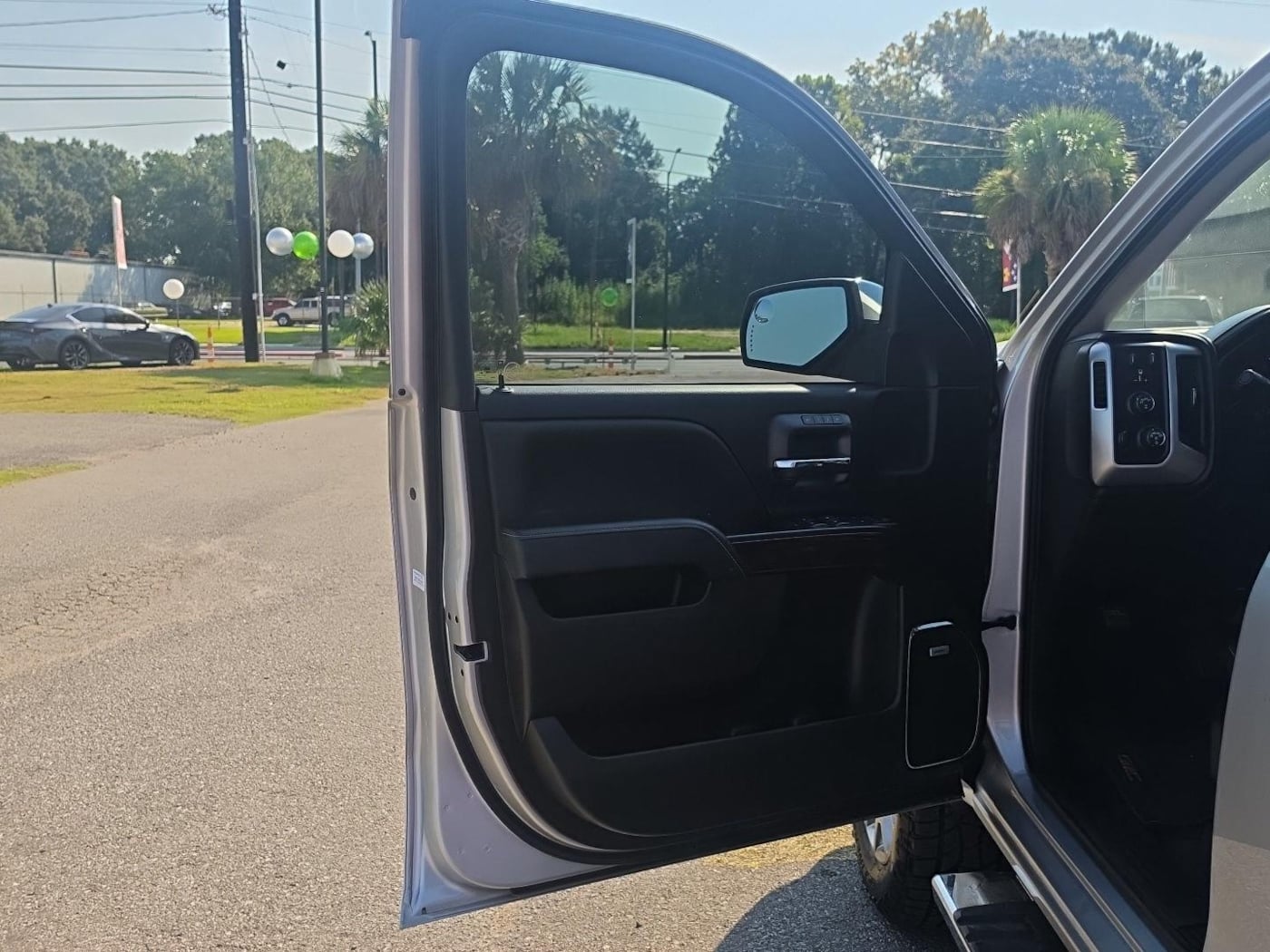 Photo 15 of this GMC Sierra 1500