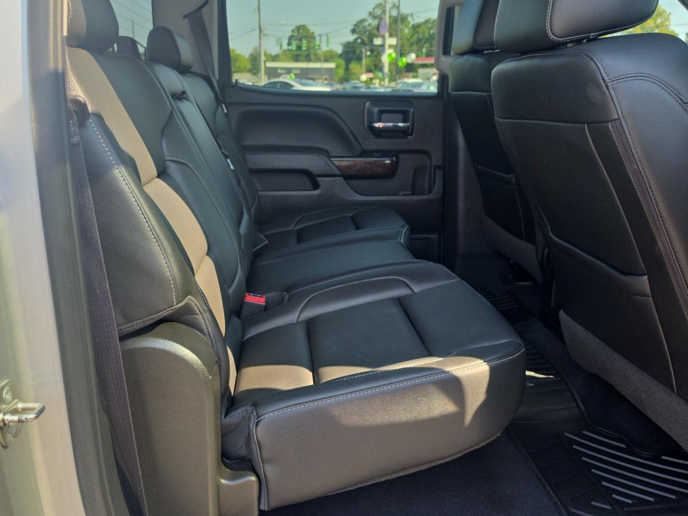 Photo 21 of this GMC Sierra 1500
