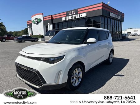 View 2023 Kia Soul