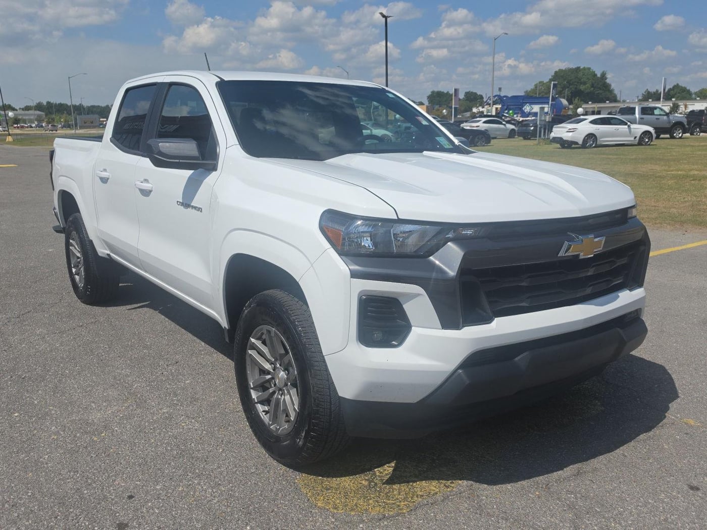 Photo 7 of this Chevrolet Colorado