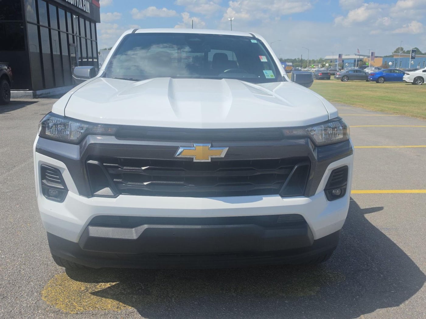 Photo 8 of this Chevrolet Colorado